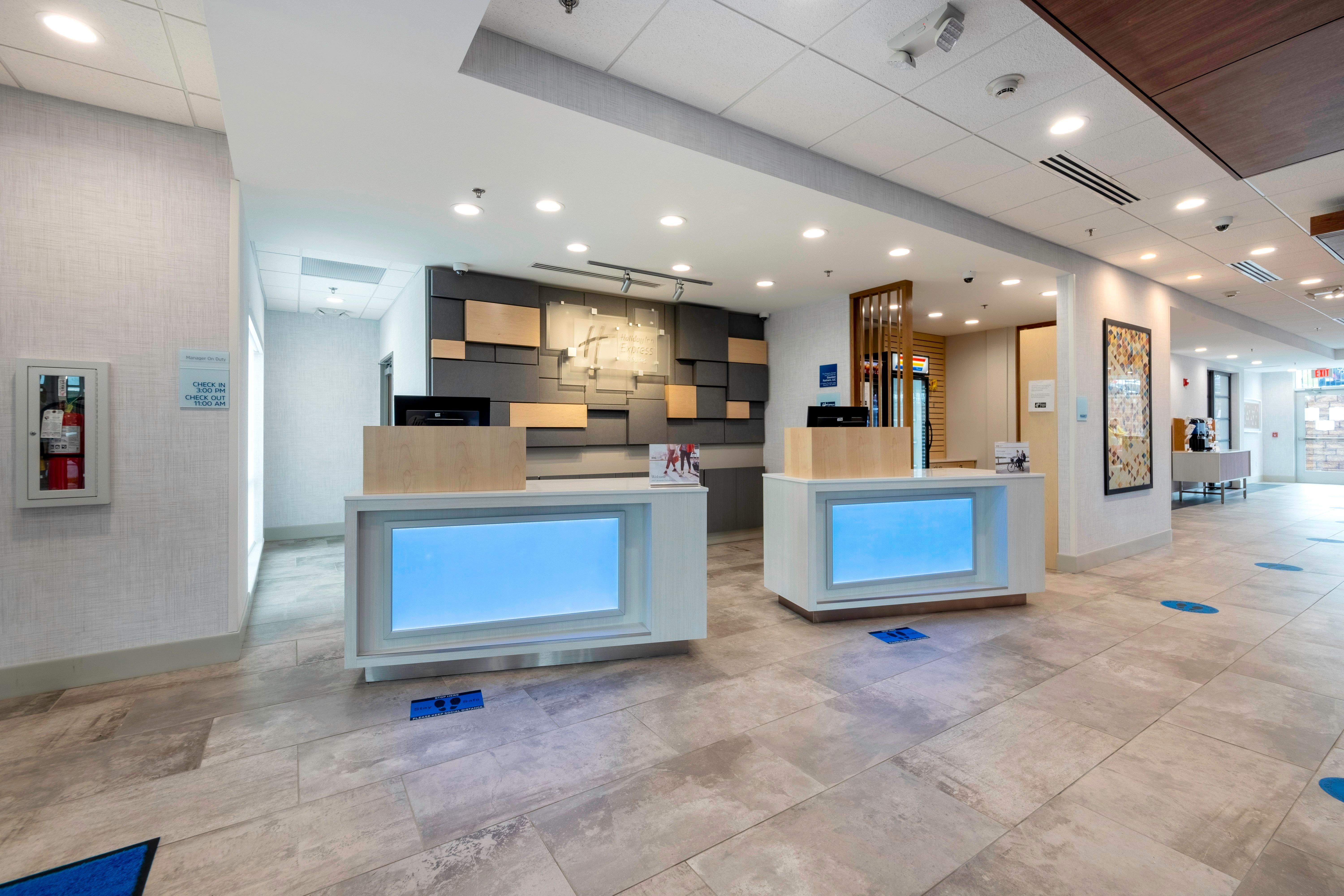 Holiday Inn Express & Suites - Staunton By Ihg Exterior foto