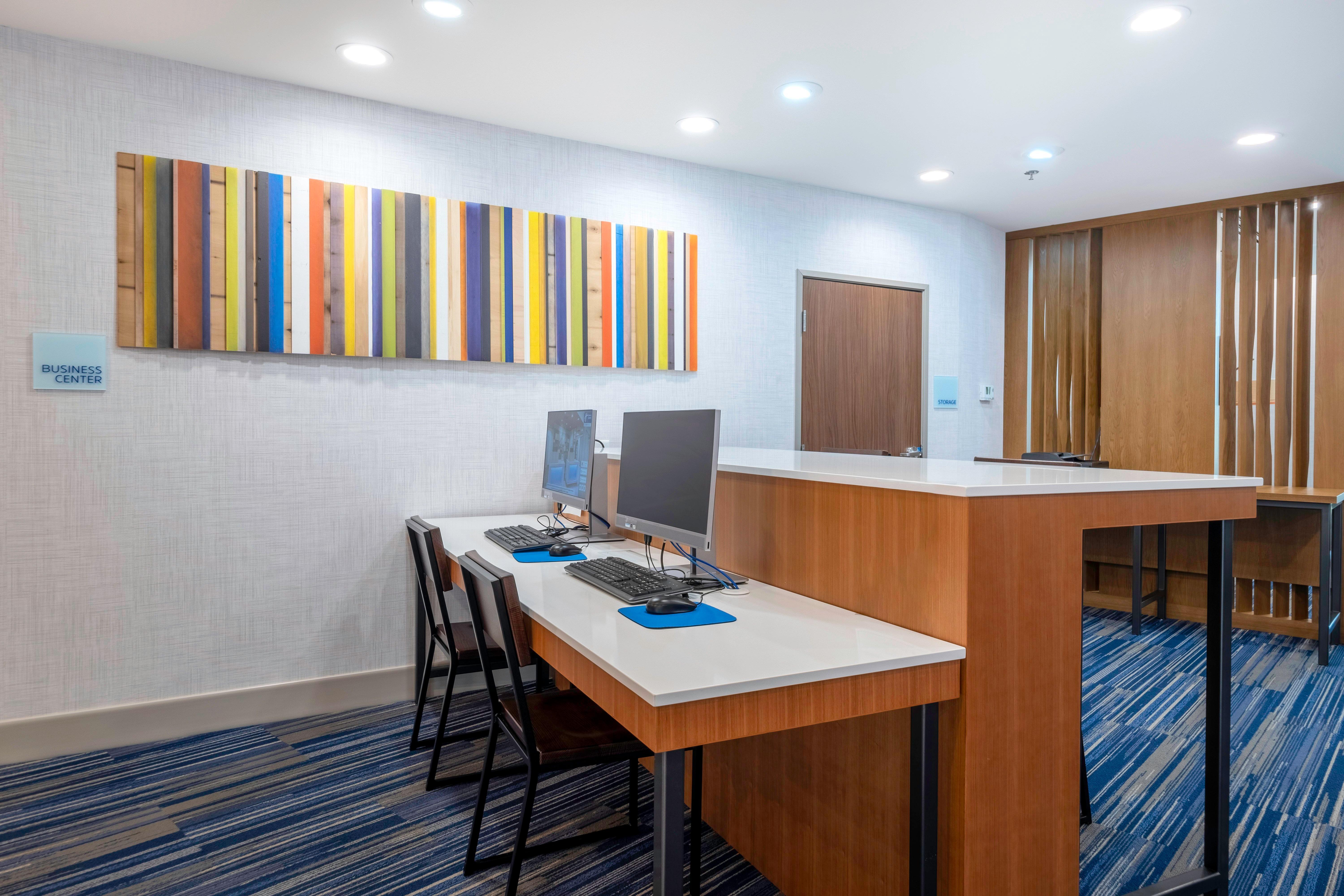 Holiday Inn Express & Suites - Staunton By Ihg Exterior foto